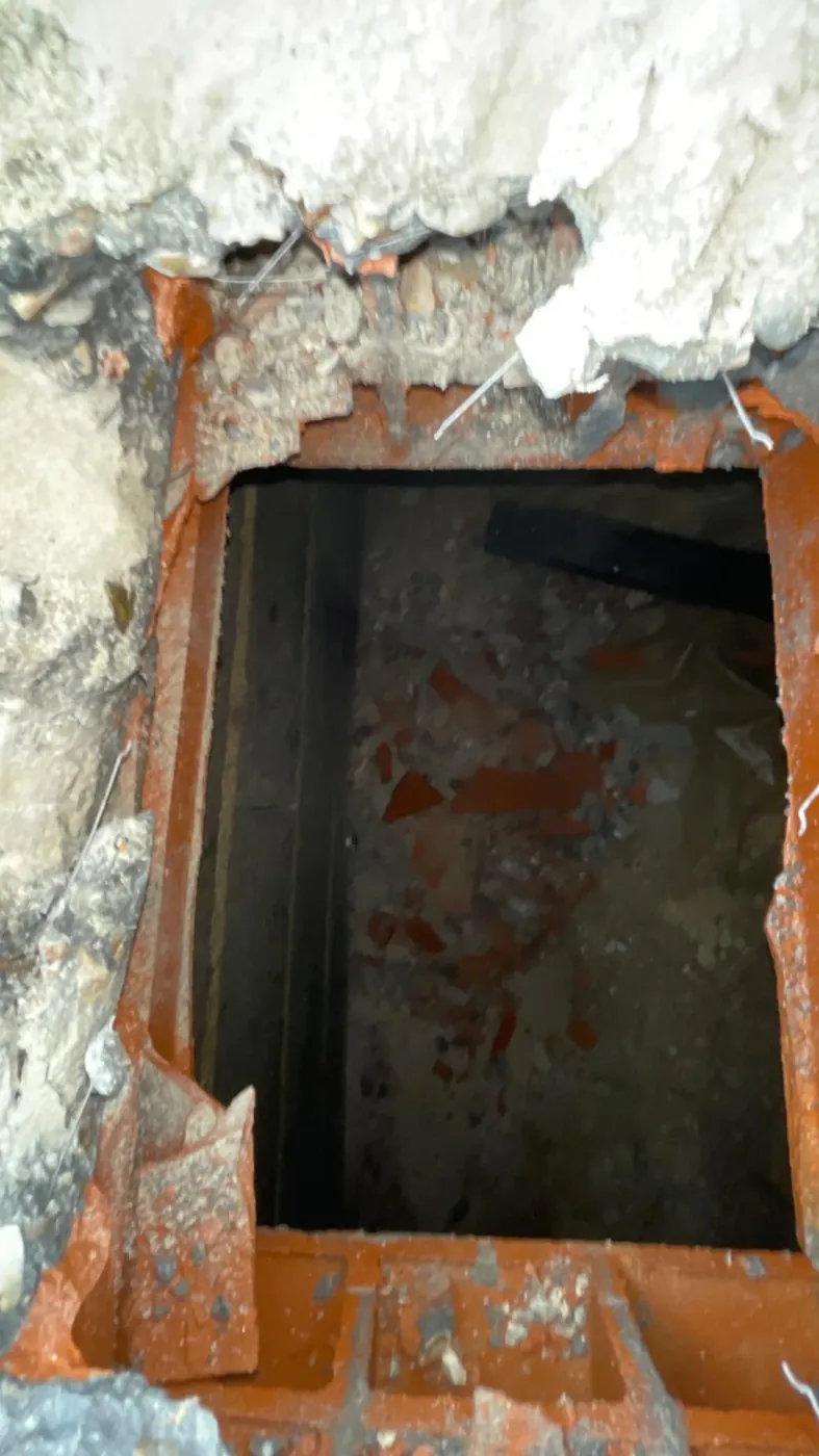 Fouille en pied de fondation pour longrine de renfort